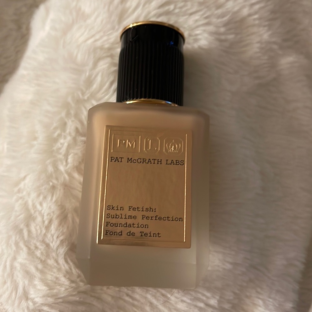 Pat Mcgrath Labs Sublime Perfection Foundation in light 7